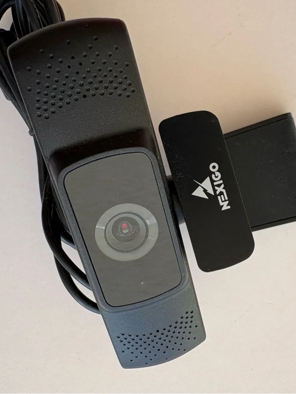 Black Nexigo USB Webcam with Built-In Microphone